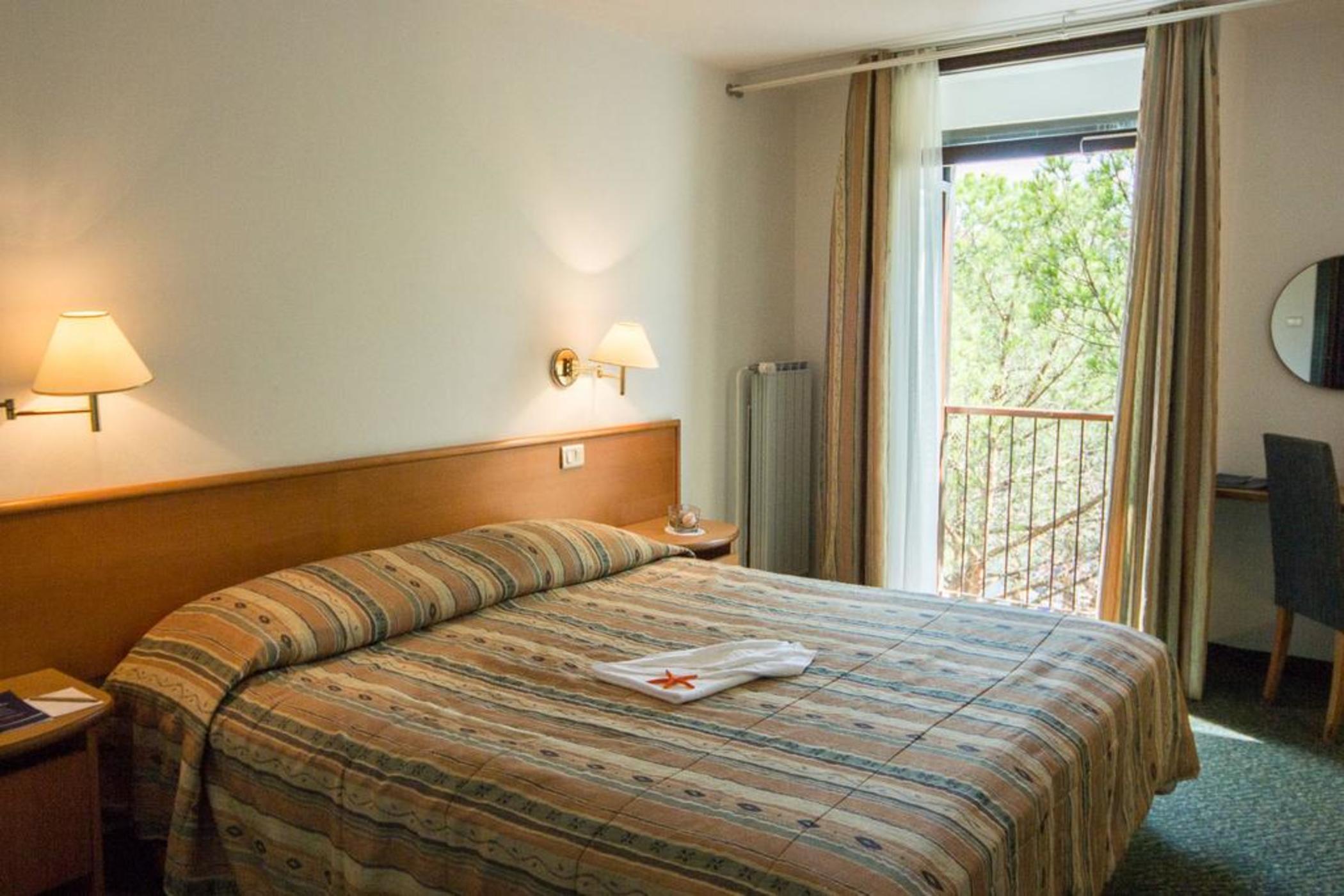 Hotel Vile Park Portorose Esterno foto