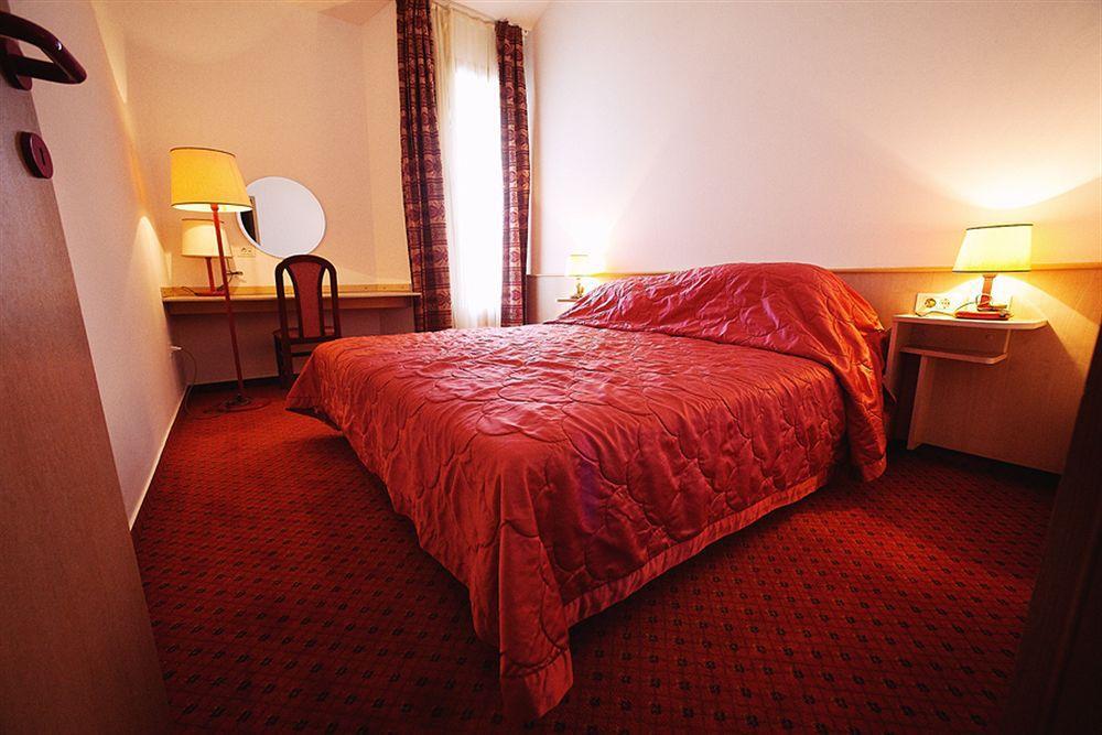 Hotel Vile Park Portorose Esterno foto
