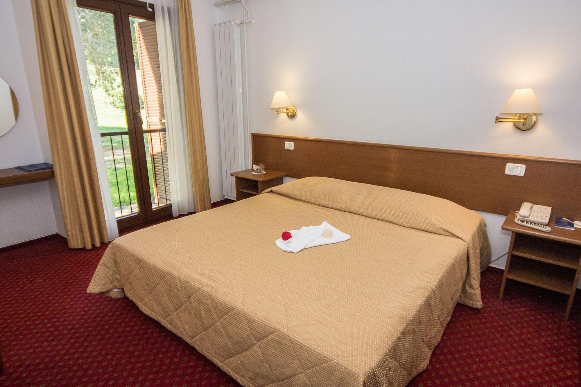 Hotel Vile Park Portorose Esterno foto