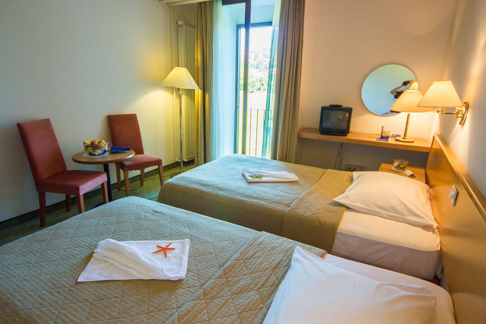 Hotel Vile Park Portorose Esterno foto