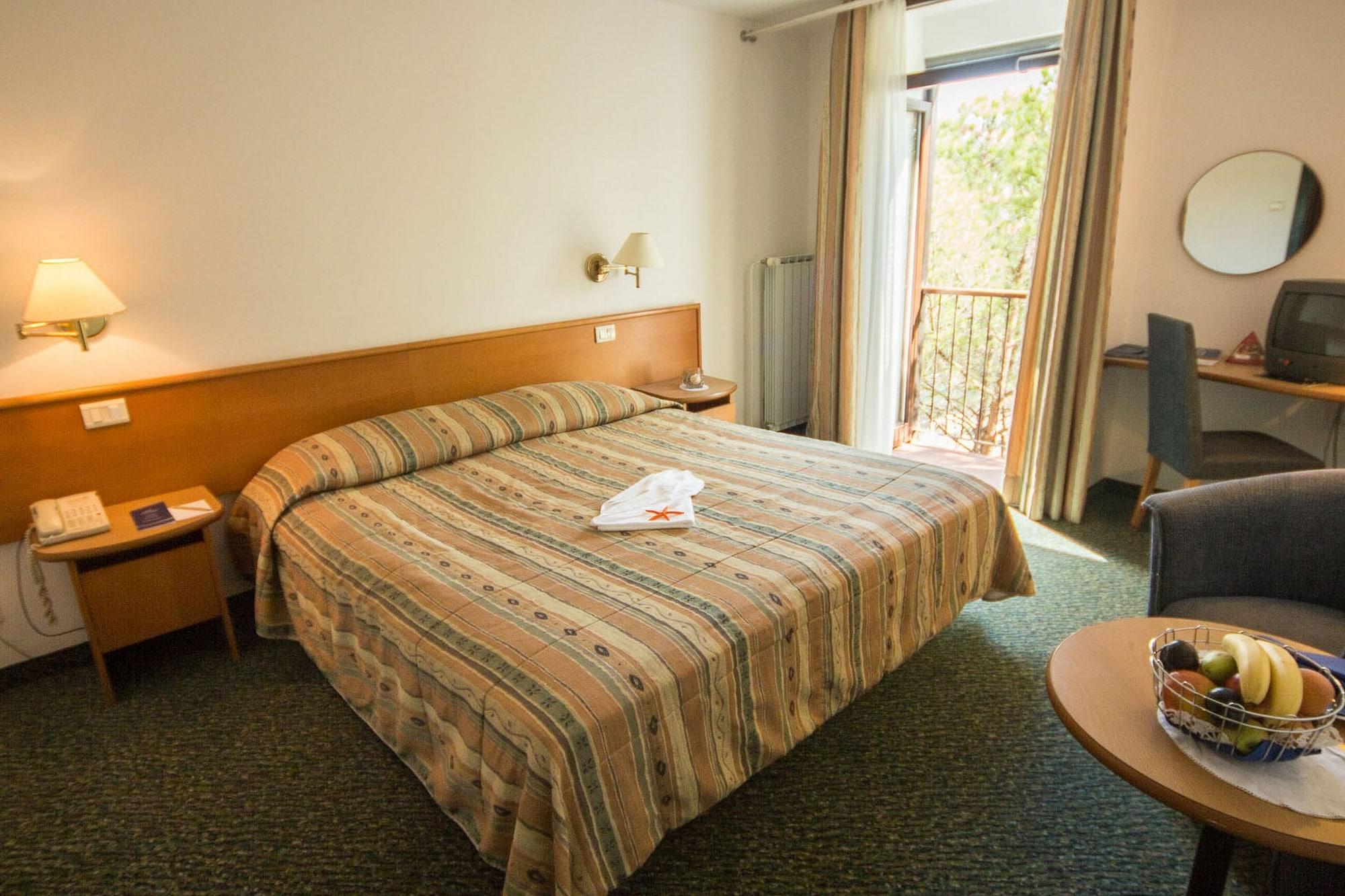 Hotel Vile Park Portorose Esterno foto